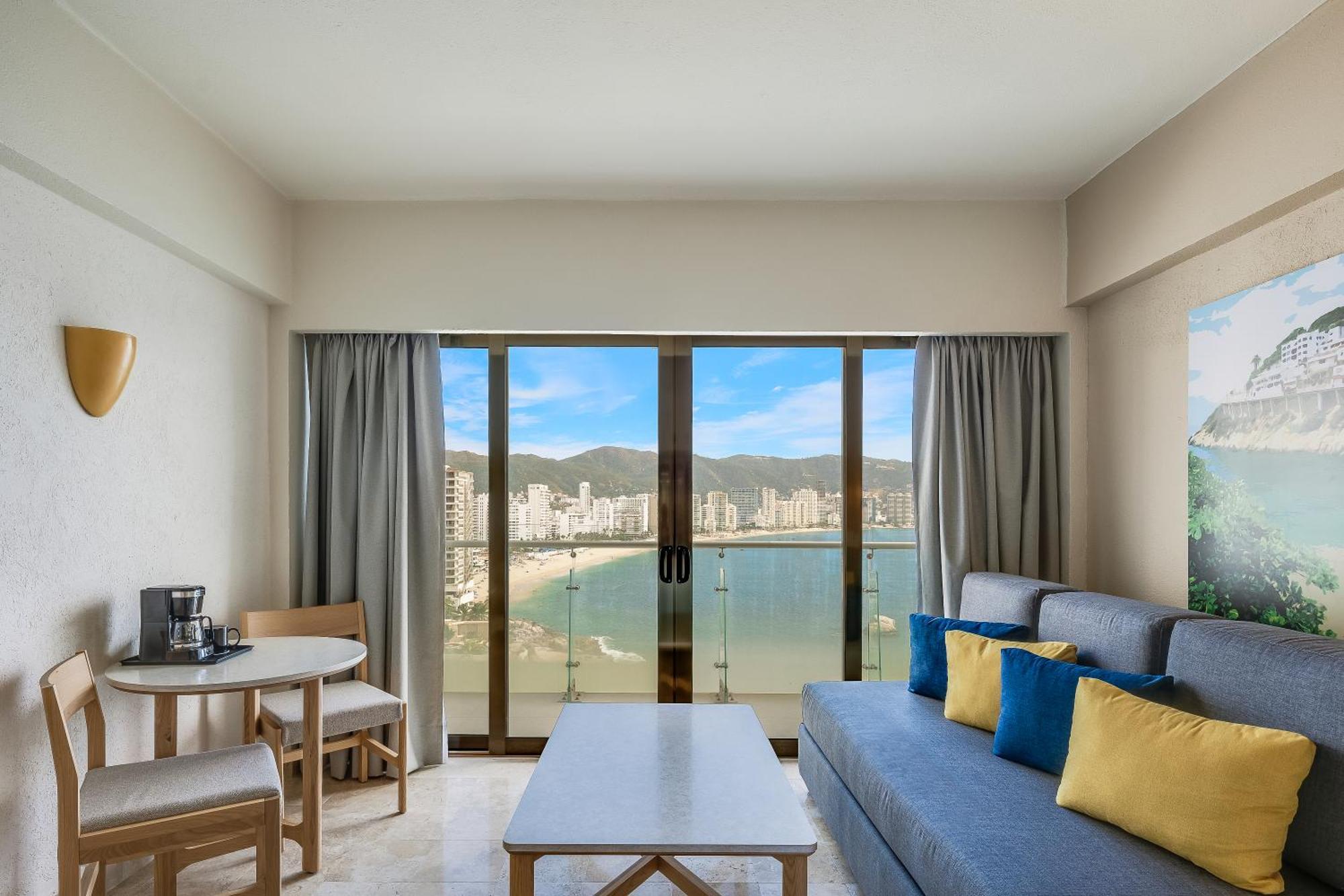 Deluxe Room 1 King